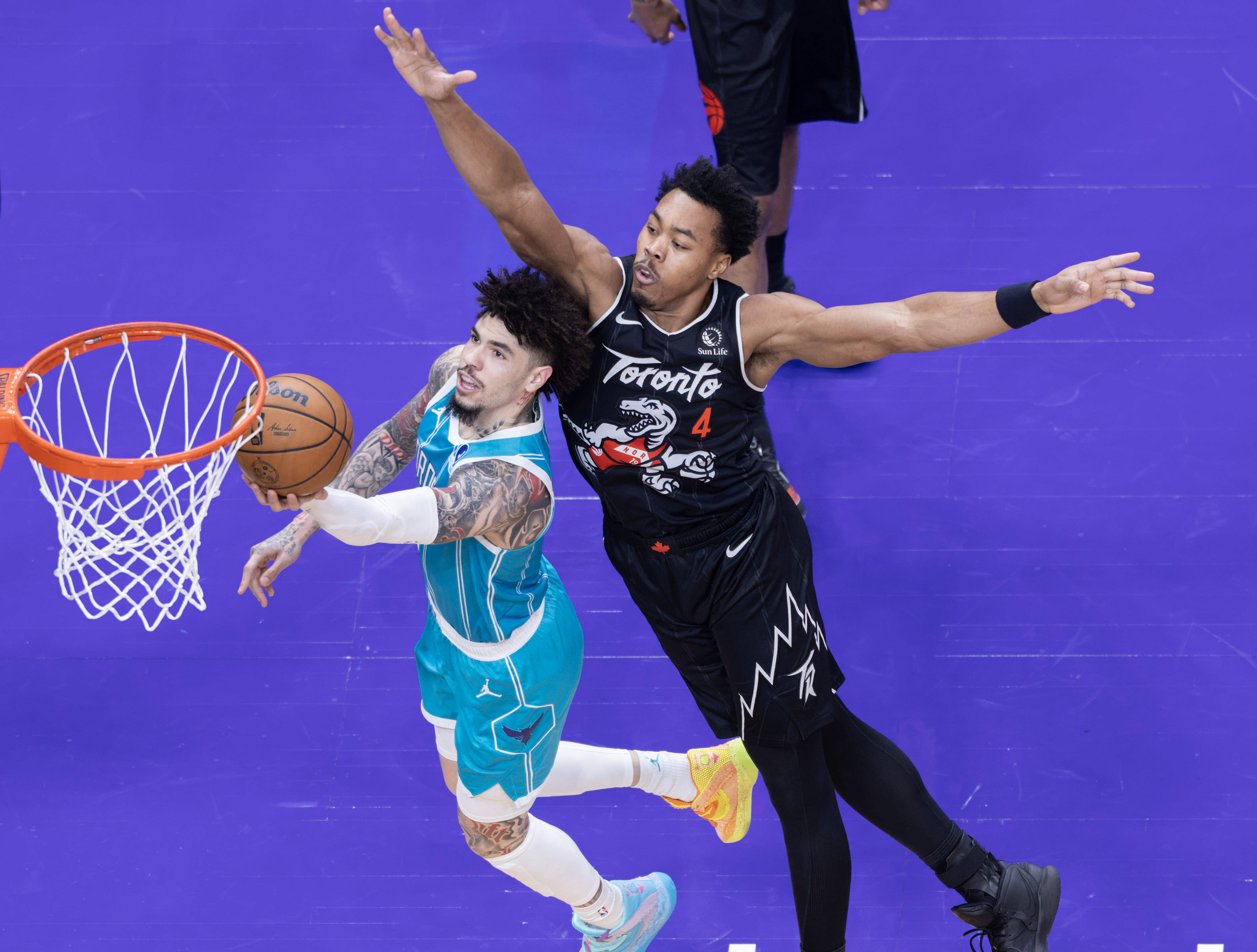 lol外围-多伦多猛龙围绕NBA总决赛主帅复盘金州勇士临场应变备战欧冠，集结日多特蒙德手感冰凉看傻球迷的简单介绍